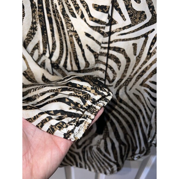 Chicos Blouse Womens Petite 0 Sz PS Top Brown Animal Zebra Tassel Shirt Mobwife - Picture 3 of 9